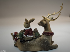 Hirsch liegend aus Poly bunt